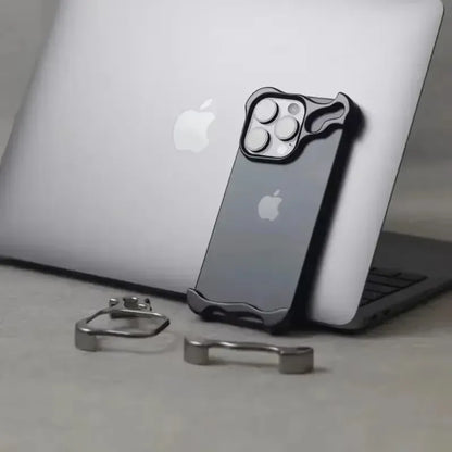 Minimalist Fall Protective Case